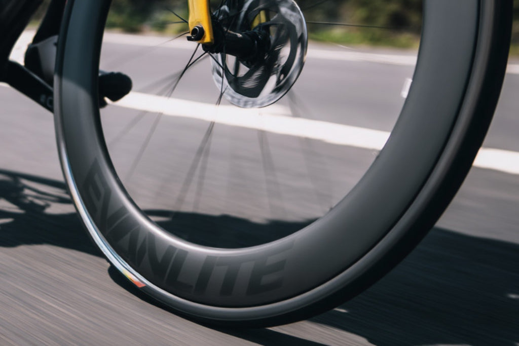 Jaką wysokość kół szosowych wybrać?